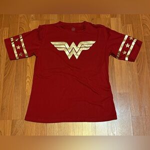 Juniors Wonder Woman Gold Foil Striped Sleeved T-Shirt
